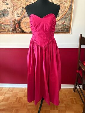 Vintage Laura Ashley Strapless Hot Pink Midi Dress with bow Sweetheart Bodice